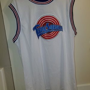 Bugs number 1 tune squad jersey xxl new with tags